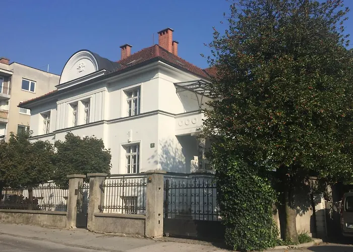 Elza Апартаменти Любляна