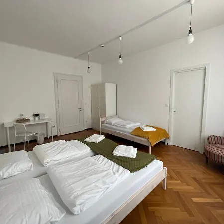 Elza Apartment
